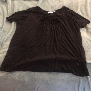 Black shirt short sleeve